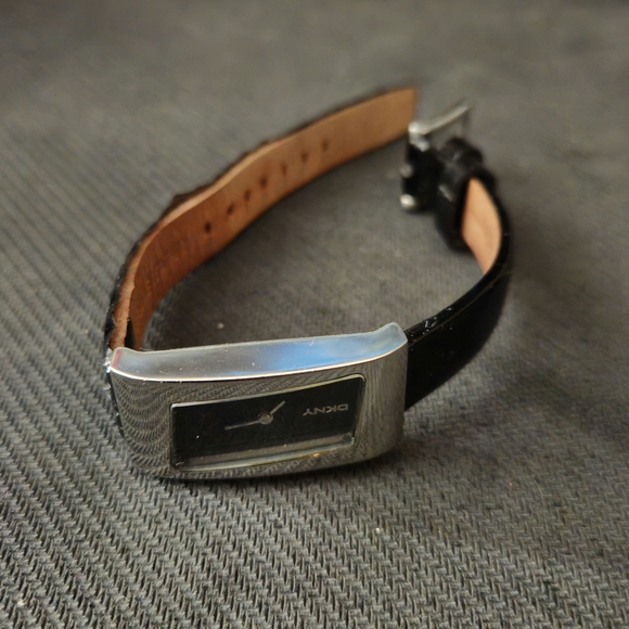 DKNY Women Watch - Black, Stainless Steel, Model NY-3350 3ATM/30 - Picture 4 of 5